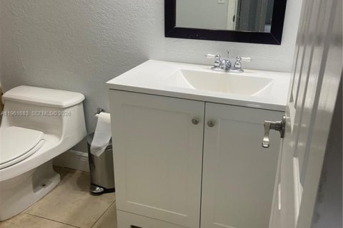 Купить кондоминиум в Майами, Флорида 2 спальни, 113.53м2, № 2024666 - фото 11