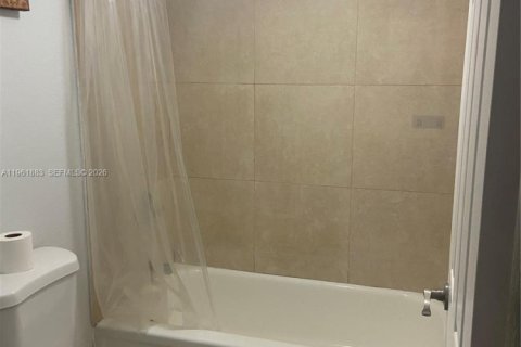 Купить кондоминиум в Майами, Флорида 2 спальни, 113.53м2, № 2024666 - фото 19