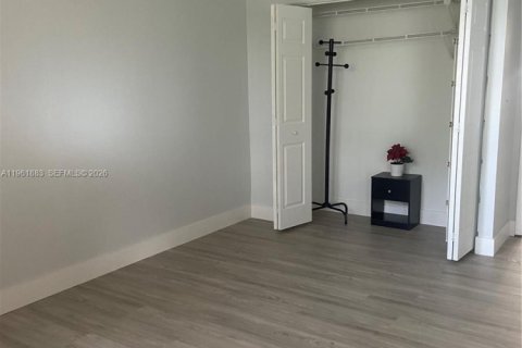 Купить кондоминиум в Майами, Флорида 2 спальни, 113.53м2, № 2024666 - фото 13