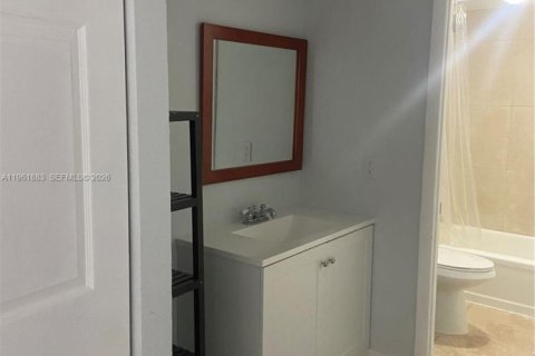 Купить кондоминиум в Майами, Флорида 2 спальни, 113.53м2, № 2024666 - фото 18