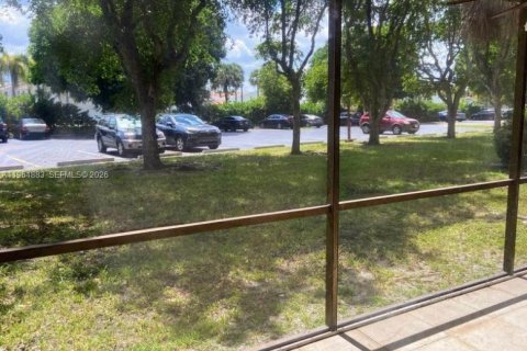 Купить кондоминиум в Майами, Флорида 2 спальни, 113.53м2, № 2024666 - фото 22