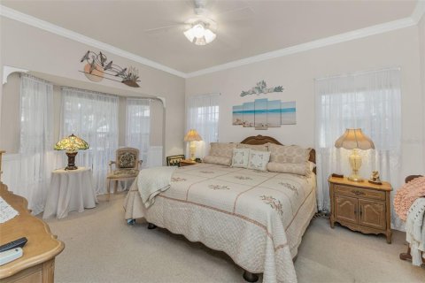 House in Port Charlotte, Florida 3 bedrooms, 142.6 sq.m. № 2135429 - photo 27