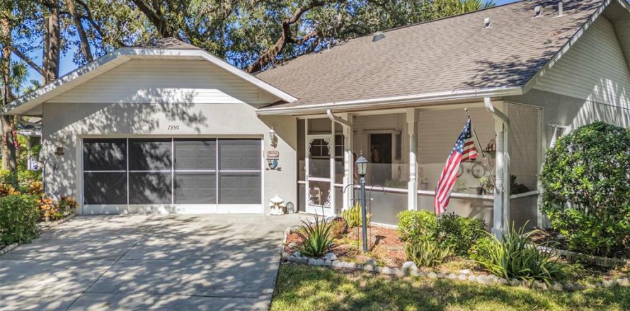 House in Port Charlotte, Florida 3 bedrooms, 142.6 sq.m. № 2135429