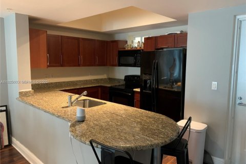 Condominio en venta en Miami, Florida, 2 dormitorios, 115.38 m2 № 1993798 - foto 2