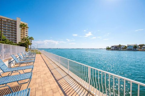 Condo à Gulfport, Floride, 2 chambres № 2389094