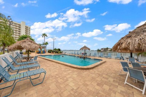 Copropriété à vendre à Gulfport, Floride: 2 chambres, 104.05 m2 № 2389094 - photo 3