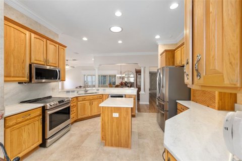 House in The Villages, Florida 3 bedrooms, 178.19 sq.m. № 1801667 - photo 18