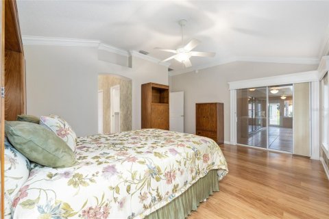 House in The Villages, Florida 3 bedrooms, 178.19 sq.m. № 1801667 - photo 28