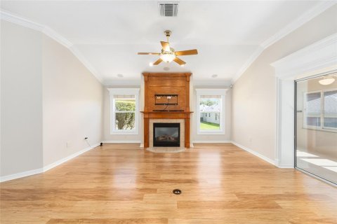 House in The Villages, Florida 3 bedrooms, 178.19 sq.m. № 1801667 - photo 9