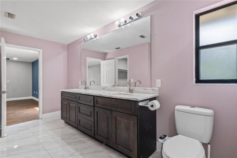 House in Lakeland, Florida 4 bedrooms, 212.65 sq.m. № 1616415 - photo 28