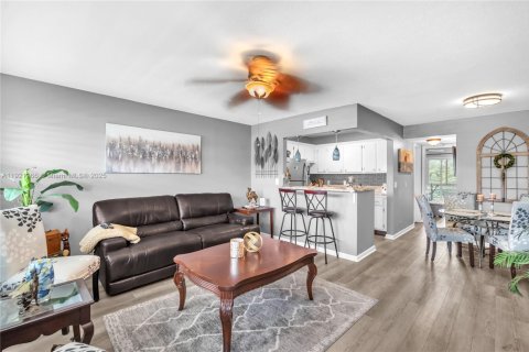 Copropriété à vendre à Deerfield Beach, Floride: 1 chambre, 55.09 m2 № 1975881 - photo 3