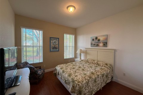 Casa en venta en Homestead, Florida, 2 dormitorios, 146.88 m2 № 1966024 - foto 9