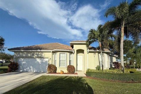 Casa en venta en Homestead, Florida, 2 dormitorios, 146.88 m2 № 1966024 - foto 1
