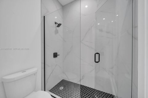 Купить виллу или дом в Лихай-Эйкерс, Флорида 3 спальни, 98.2м2, № 2045281 - фото 18