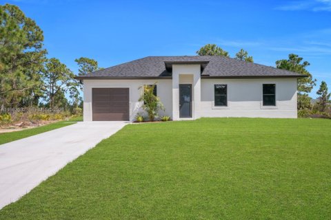 Купить виллу или дом в Лихай-Эйкерс, Флорида 3 спальни, 98.2м2, № 2045281 - фото 2