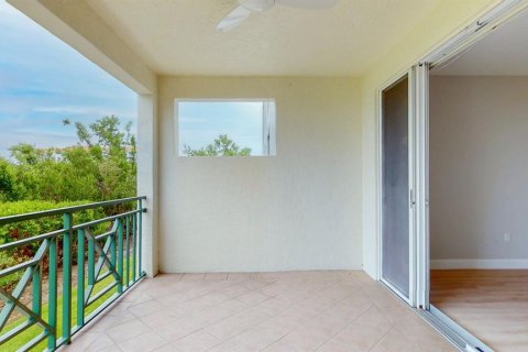 Condo in Saint Petersburg, Florida, 2 bedrooms  № 1827057 - photo 21