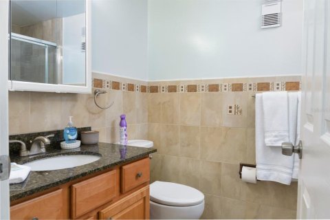 Apartment in Treasure Island, Florida 2 bedrooms, 106.84 sq.m. № 2214029 - photo 16