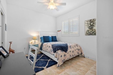 House in Anna Maria, Florida 4 bedrooms, 224.36 sq.m. № 1749629 - photo 24