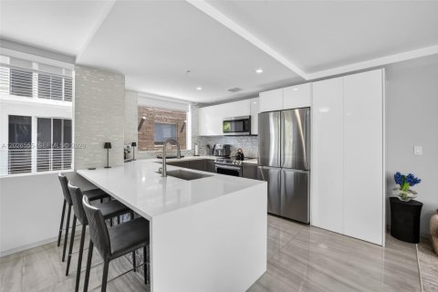 Touwnhouse à louer à Fort Lauderdale, Floride: 4 chambres, 184.69 m2 № 2243466 - photo 16