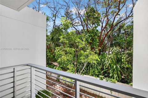 Touwnhouse à louer à Fort Lauderdale, Floride: 4 chambres, 184.69 m2 № 2243466 - photo 8