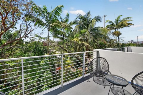 Touwnhouse à louer à Fort Lauderdale, Floride: 4 chambres, 184.69 m2 № 2243466 - photo 28