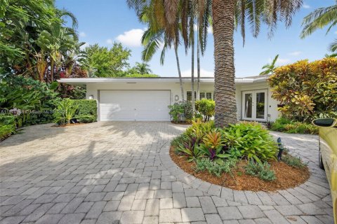 Villa ou maison à vendre à Oakland Park, Floride: 3 chambres, 233.18 m2 № 1928284 - photo 2