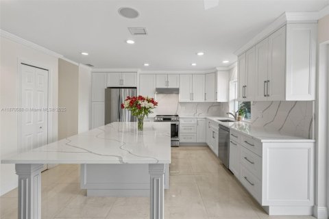 Villa ou maison à vendre à Oakland Park, Floride: 3 chambres, 233.18 m2 № 1928284 - photo 9