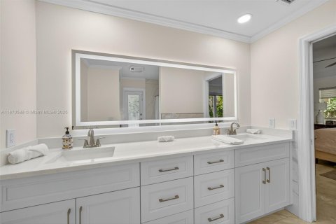 Villa ou maison à vendre à Oakland Park, Floride: 3 chambres, 233.18 m2 № 1928284 - photo 21