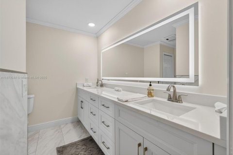 Villa ou maison à vendre à Oakland Park, Floride: 3 chambres, 233.18 m2 № 1928284 - photo 20