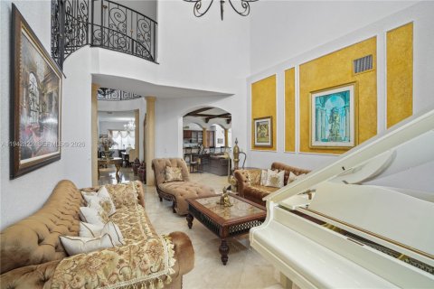Купить виллу или дом в Катлер-Бей, Флорида 5 спален, 438.22м2, № 2152772 - фото 11