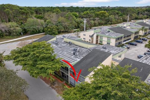 Condo in Coral Springs, Florida, 1 bedroom  № 2027233 - photo 17