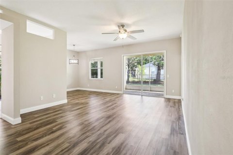Villa ou maison à vendre à Lake Mary, Floride: 3 chambres, 125.6 m2 № 2129134 - photo 8
