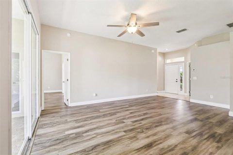 Villa ou maison à vendre à Lake Mary, Floride: 3 chambres, 125.6 m2 № 2129134 - photo 7