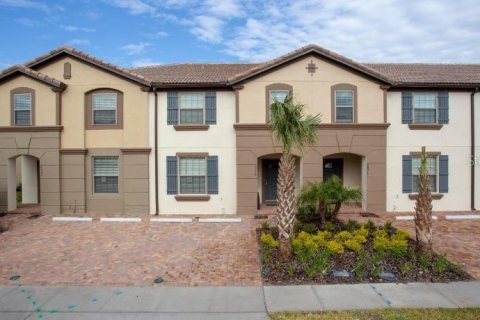 Adosado en Kissimmee, Florida 4 dormitorios, 195.28 m2 № 2109093
