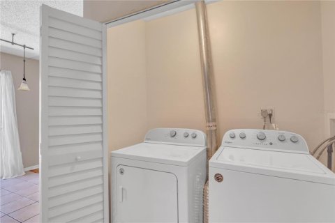 Casa en venta en Oviedo, Florida, 3 dormitorios, 155.24 m2 № 2404831 - foto 8