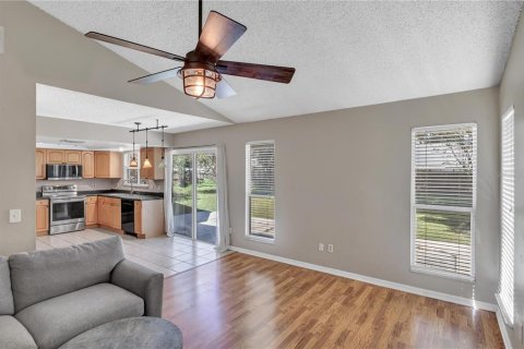Casa en venta en Oviedo, Florida, 3 dormitorios, 155.24 m2 № 2404831 - foto 5