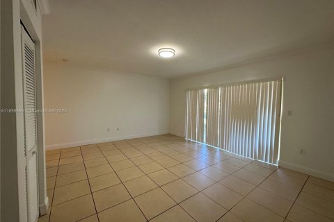 Appartement à louer à Hollywood, Floride № 1878705 - photo 5