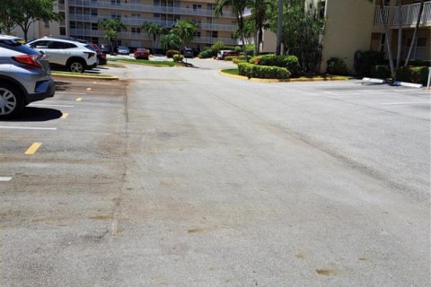 Condominio en venta en Sunrise, Florida, 2 dormitorios, 116.59 m2 № 2153940 - foto 16