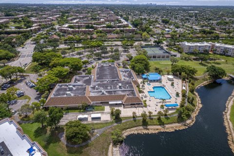 Condominio en venta en Sunrise, Florida, 2 dormitorios, 116.59 m2 № 2153940 - foto 19
