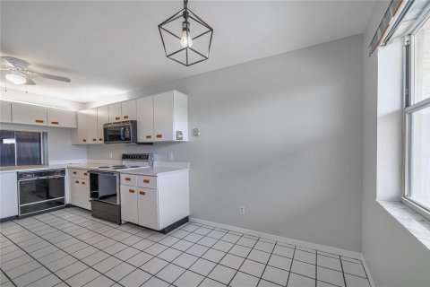 Condominio en venta en Sunrise, Florida, 2 dormitorios, 116.59 m2 № 2153940 - foto 2
