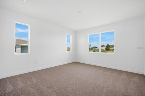 House in Weeki Wachee, Florida 4 bedrooms, 193.24 sq.m. № 2430370 - photo 26
