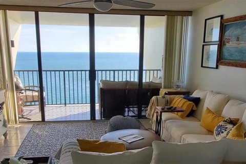 Condo in Saint Pete Beach, Florida, 2 bedrooms  № 1684816 - photo 13