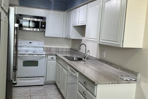 Condo in Saint Pete Beach, Florida, 2 bedrooms  № 1684816 - photo 21