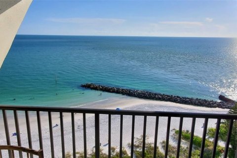 Condo in Saint Pete Beach, Florida, 2 bedrooms  № 1684816 - photo 4