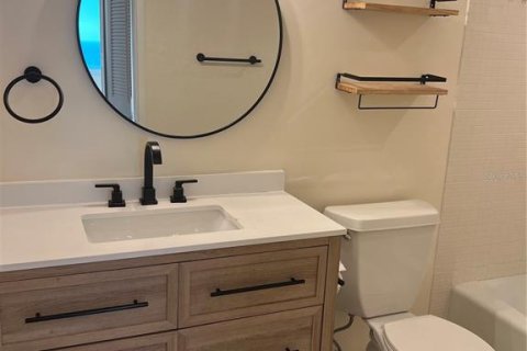 Condo in Saint Pete Beach, Florida, 2 bedrooms  № 1684816 - photo 10