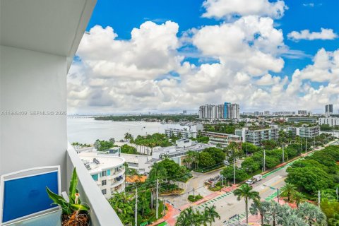 Купить кондоминиум в Майами-Бич, Флорида 50.54м2, № 2058598 - фото 17