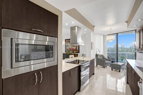 Copropriété à vendre à Aventura, Floride: 2 chambres, 167.22 m2 № 1996594 - photo 7