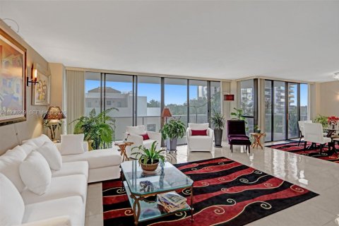 Copropriété à vendre à Aventura, Floride: 2 chambres, 167.22 m2 № 1996594 - photo 11