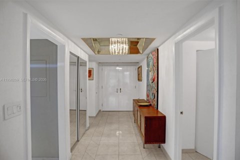 Copropriété à vendre à Aventura, Floride: 2 chambres, 167.22 m2 № 1996594 - photo 21