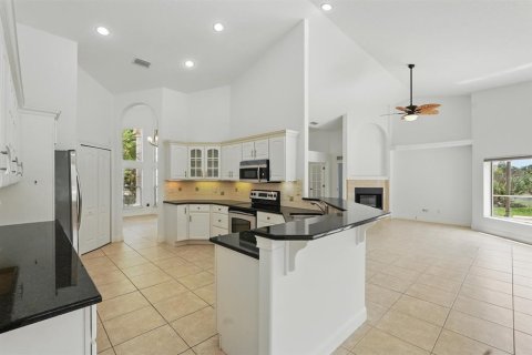 House in Palm Coast, Florida 3 bedrooms, 231.05 sq.m. № 1685206 - photo 14
